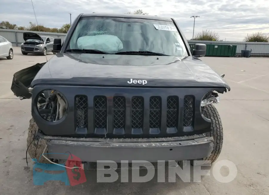 1C4NJPBB2HD121076 Photo# 5