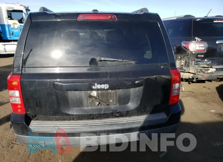 1C4NJPBBXFD410137 Photo# 6