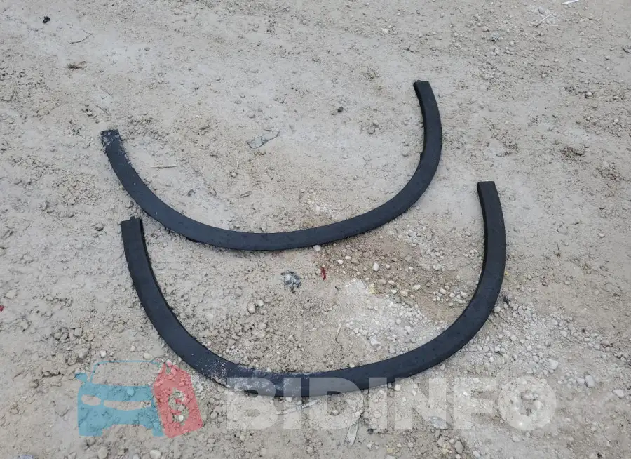 W1NKM4HB2RF094251 Photo# 13
