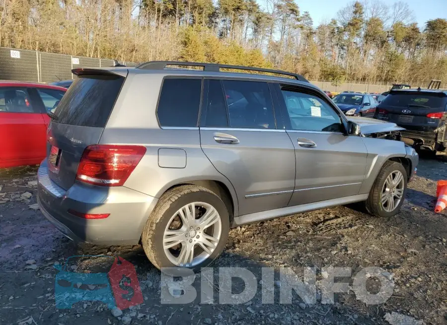 WDCGG8JB4FG430052 Photo# 3