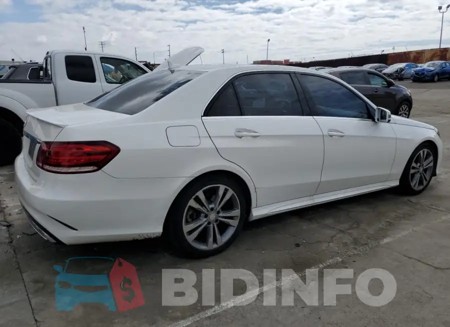 WDDHF5KB3FB135179 Photo# 3