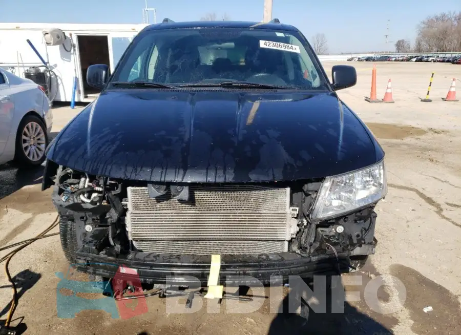 3C4PDCAB5HT559983 Photo# 5