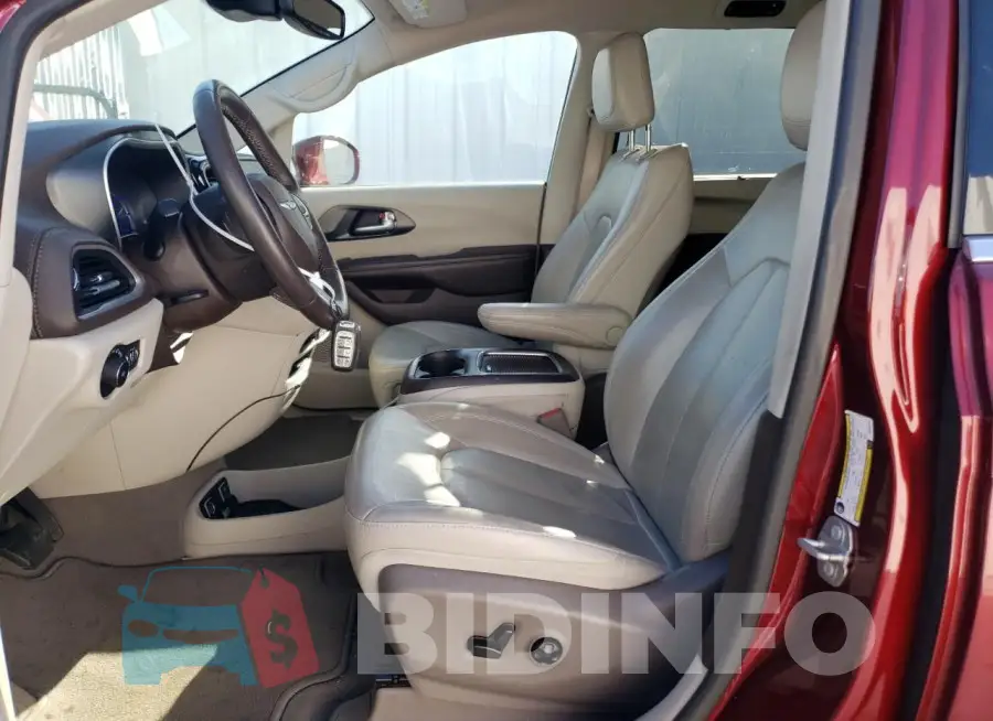 2C4RC1L78MR599142 Photo# 7