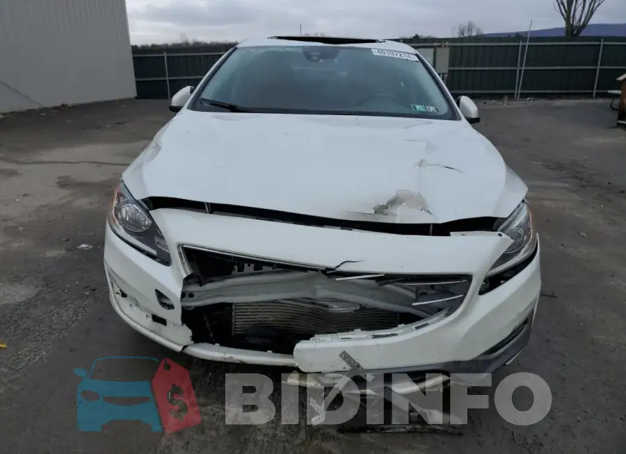 LYV402TK2HB155903 Photo# 5
