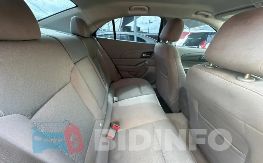 1G11B5SA8GF104754 Photo# 6