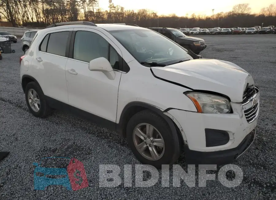 3GNCJLSB5GL244371 Photo# 4
