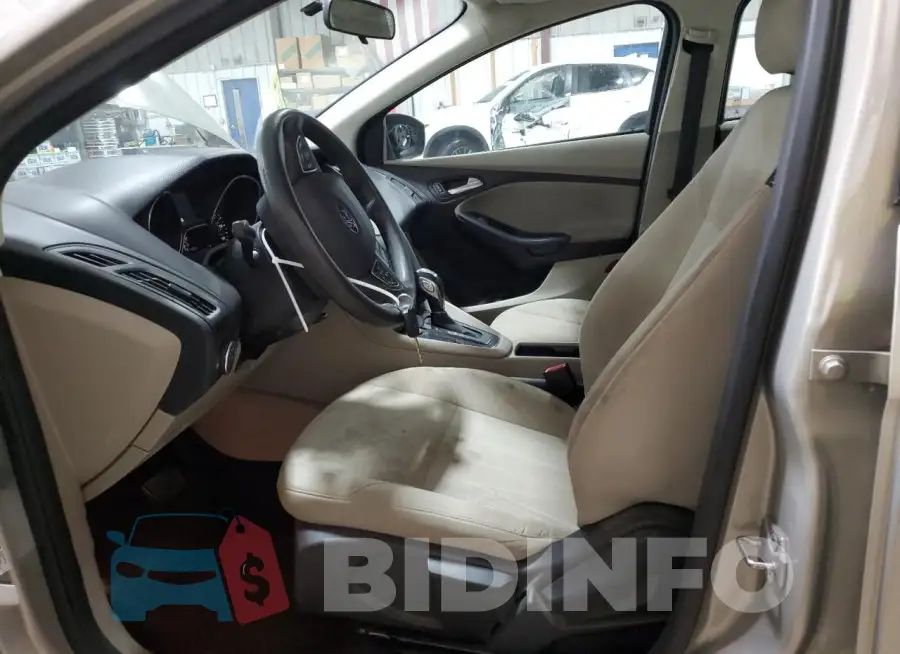 1FADP3F20GL208160 Photo# 7