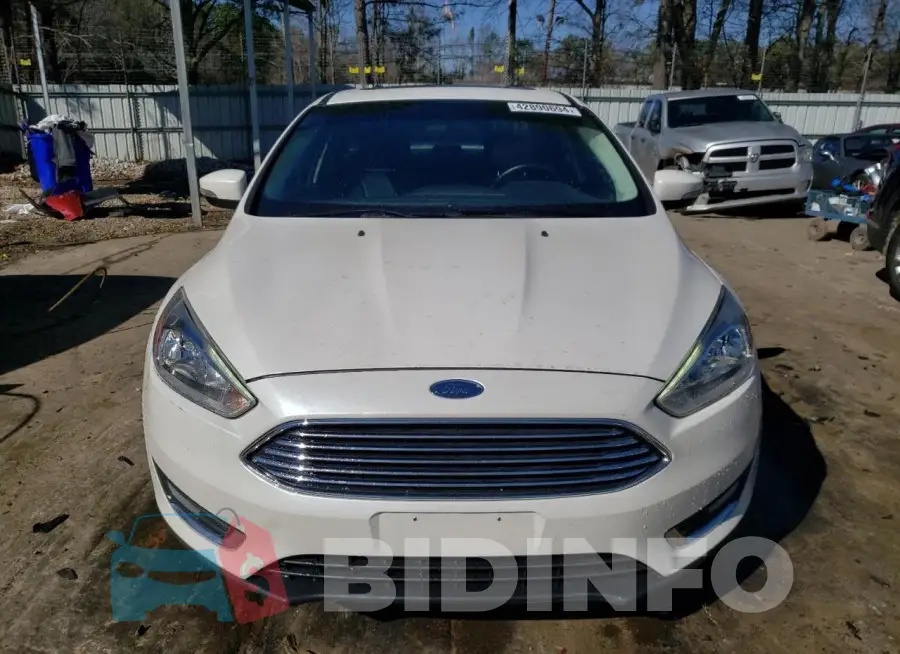 1FADP3J24GL211361 Photo# 5