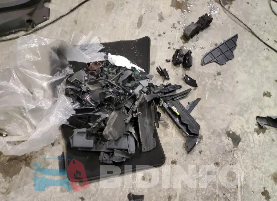 1FATP8UH6K5159883 Photo# 12