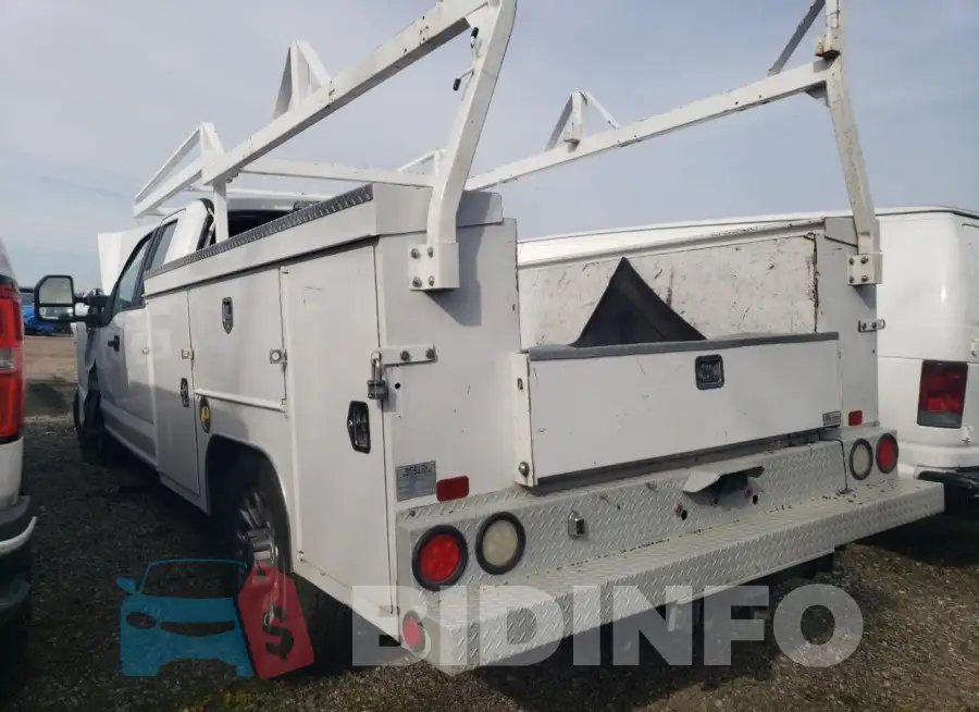 1FD7X2A62KEE43504 Photo# 2