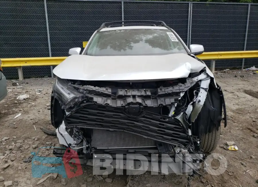 2T3A1RFV9PW381233 Photo# 5
