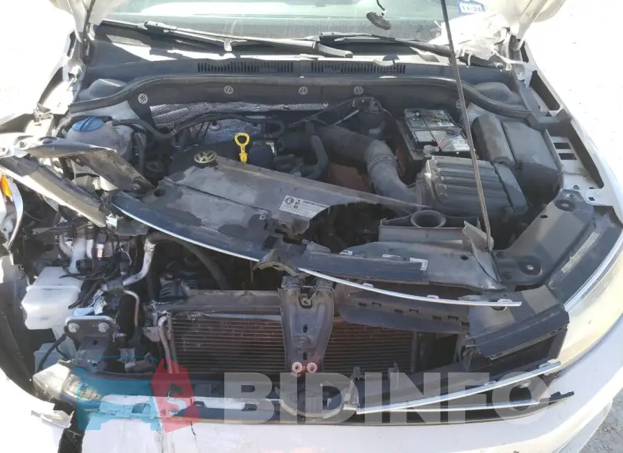 3VW2K7AJ2FM405945 Photo# 11