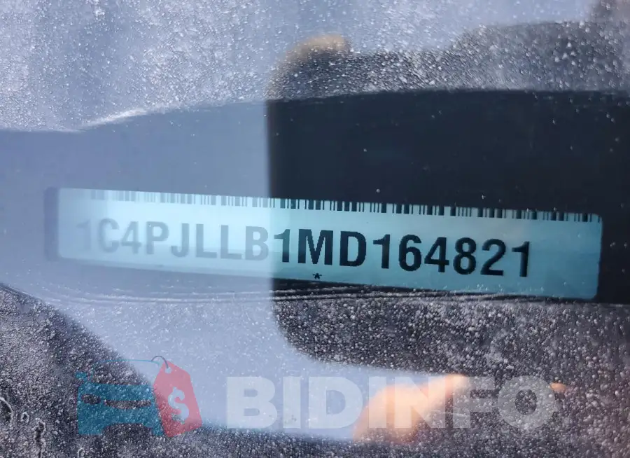 1C4PJLLB1MD164821 Photo# 12