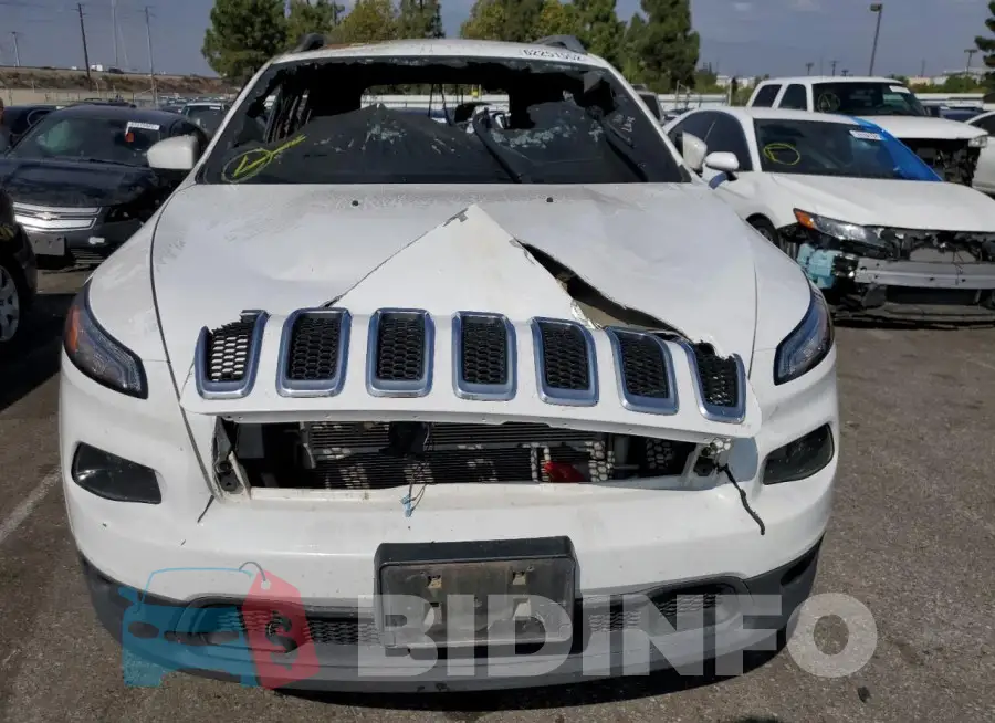 1C4PJMCB2JD564677 Photo# 9