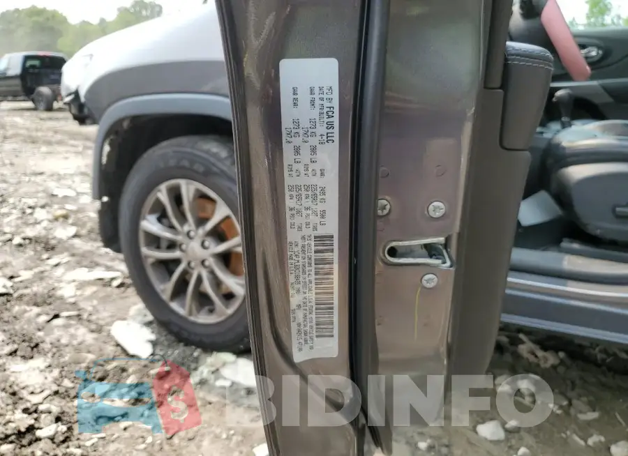 1C4PJMLB2KD188435 Photo# 12