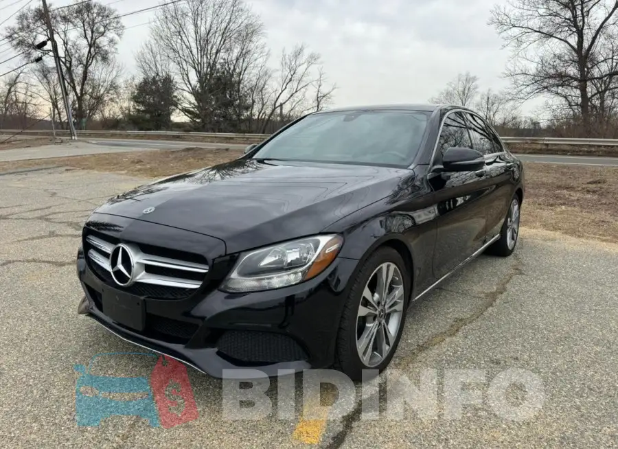 55SWF4JB1JU279878 Photo# 2