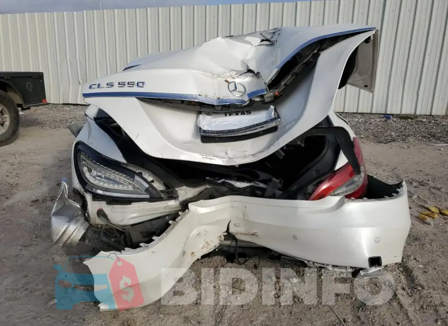 WDDLJ7DB1GA180890 Photo# 6