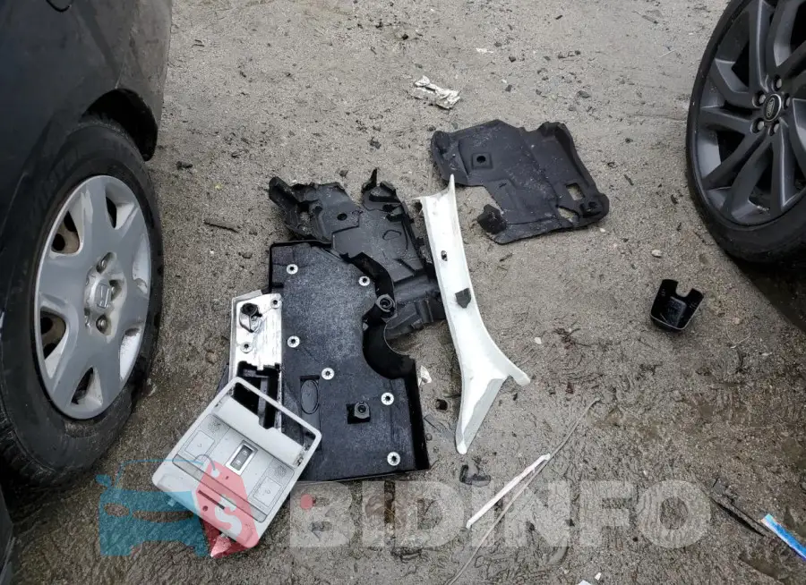 SALCT2FX2KH785588 Photo# 12