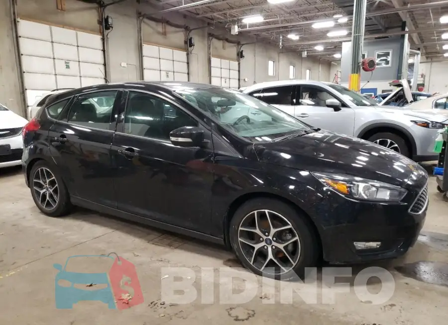 1FADP3M25HL303771 Photo# 4