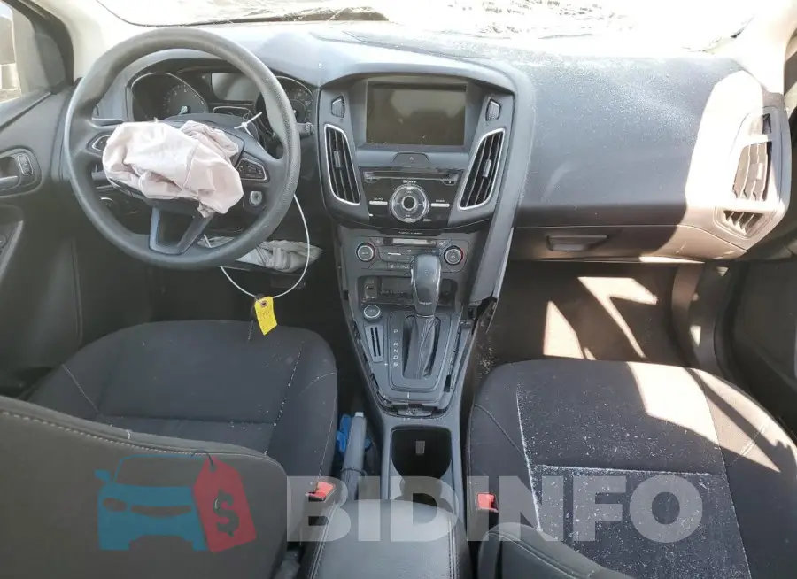 1FADP3M27HL314027 Photo# 8