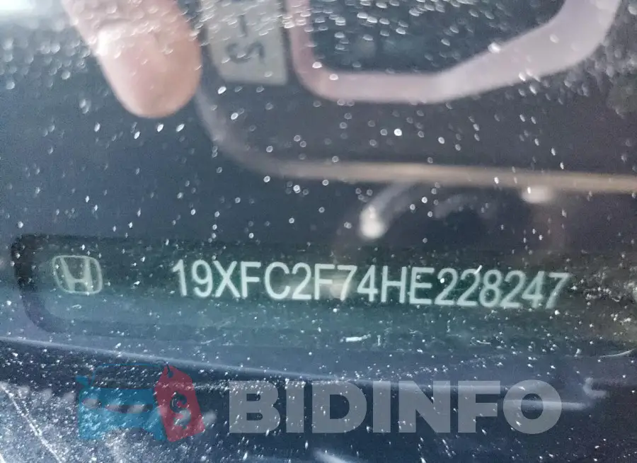 19XFC2F74HE228247 Photo# 12