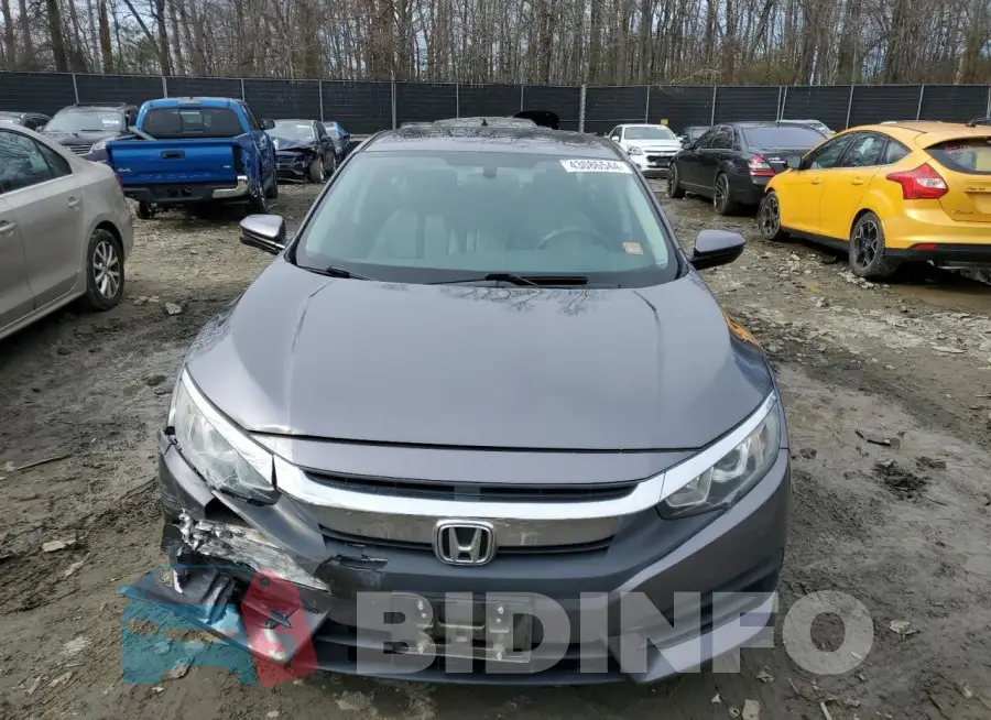 19XFC2F77HE205027 Photo# 5