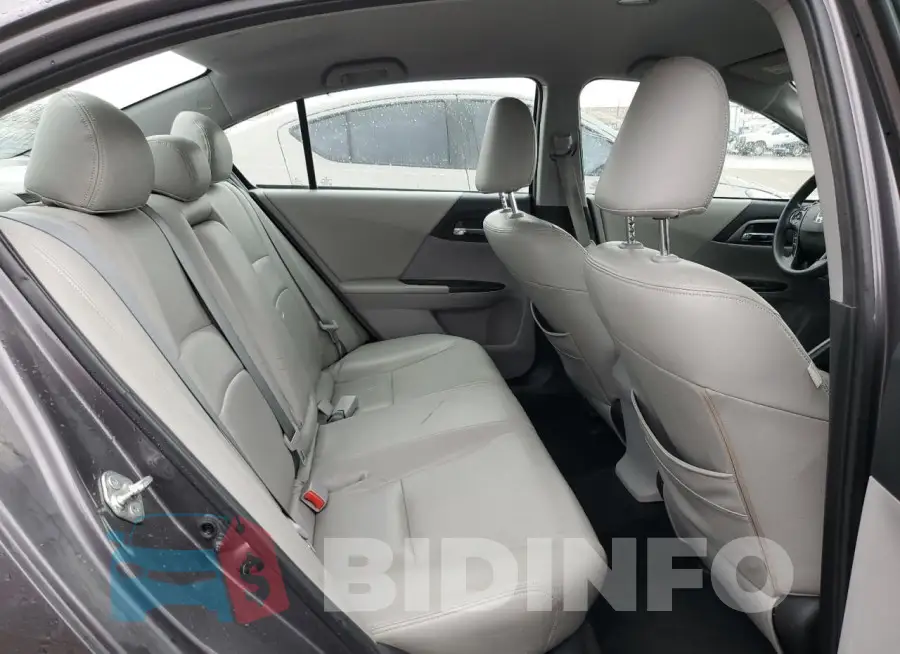 1HGCR2F33FA232743 Photo# 10