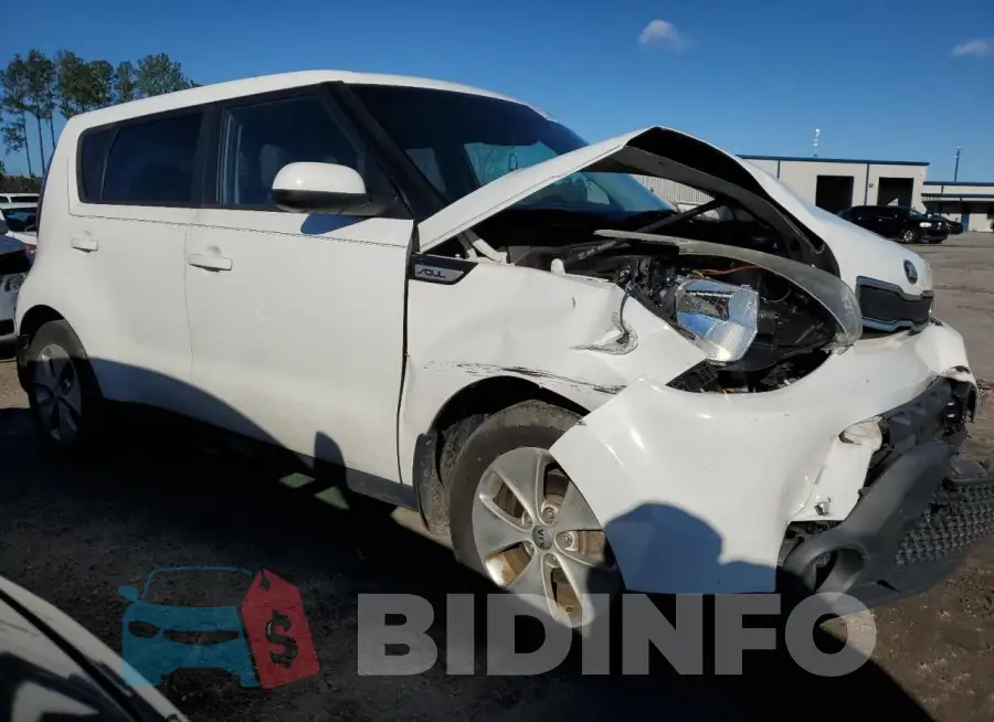 KNDJN2A2XF7215967 Photo# 4