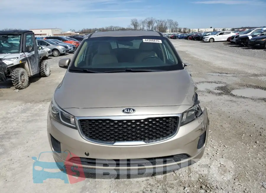 KNDMB5C16F6038707 Photo# 5