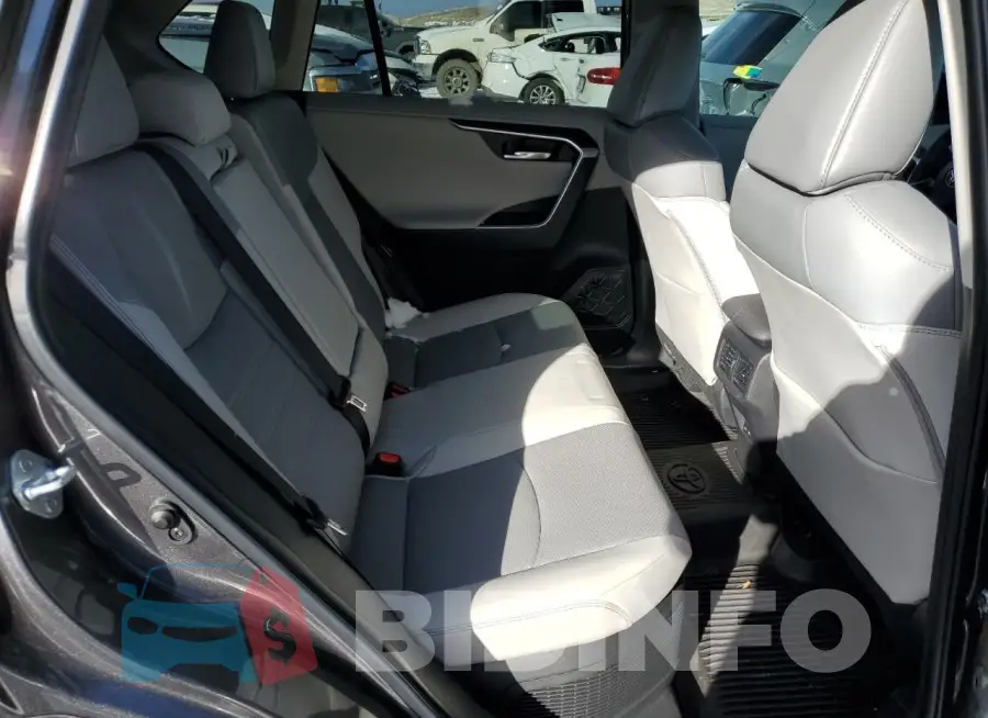 4T3D6RFV8PU124059 Photo# 10