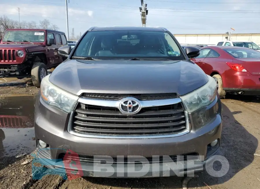 5TDJKRFH3FS116413 Photo# 5