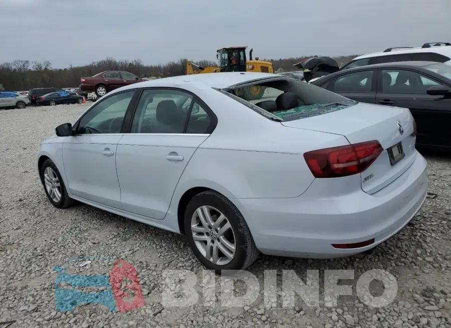 3VW167AJ2HM376563 Photo# 2