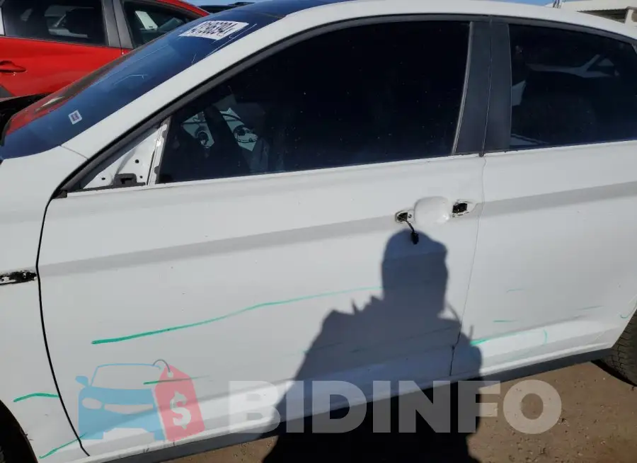 3VW5T7BU8KM201681 Photo# 7
