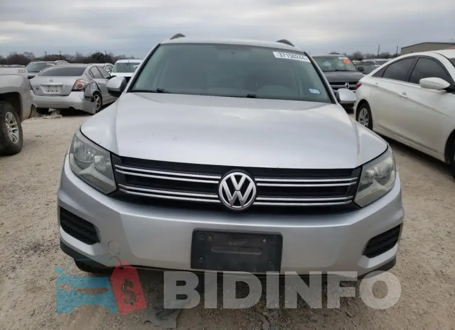 WVGAV7AX1FW570567 Photo# 5