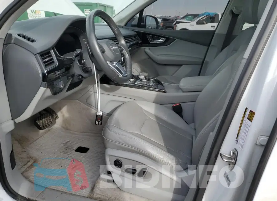 WA1LAAF77KD005190 Photo# 7