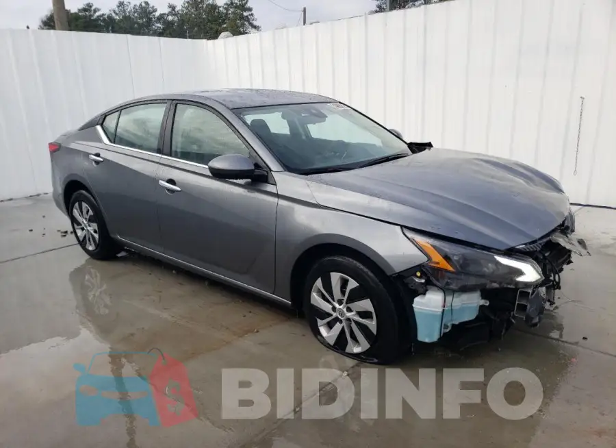 1N4BL4BV2PN329897 Photo# 4