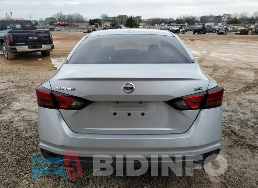 1N4BL4CV3KC114841 Photo# 6