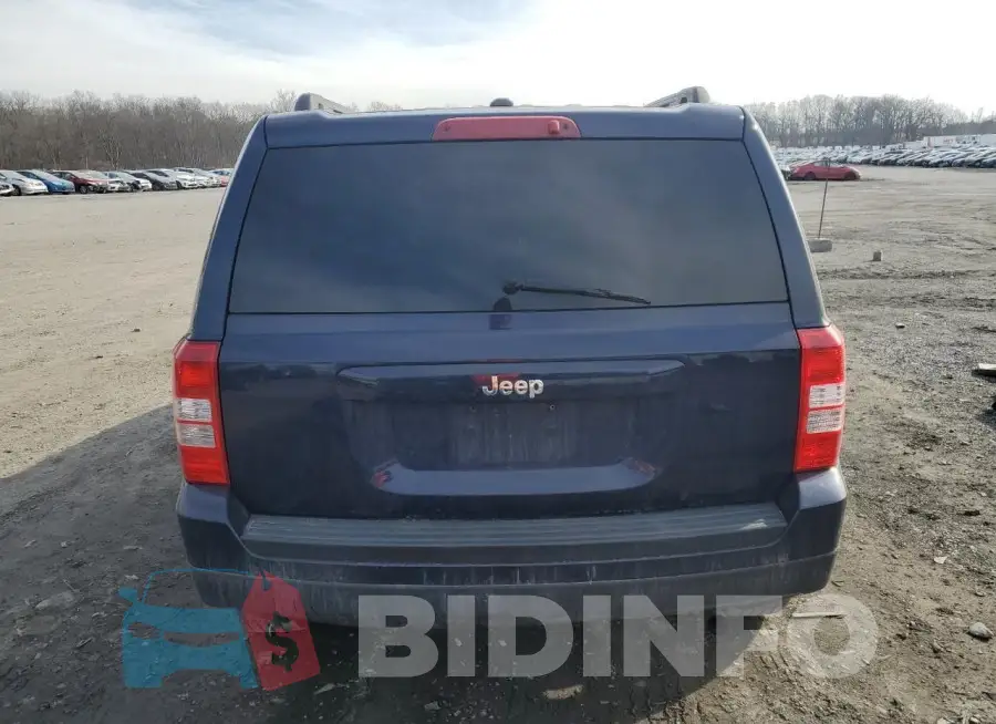 1C4NJPBBXHD172647 Photo# 6