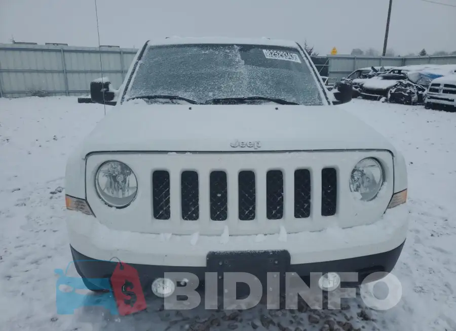 1C4NJRBB8FD202284 Photo# 5