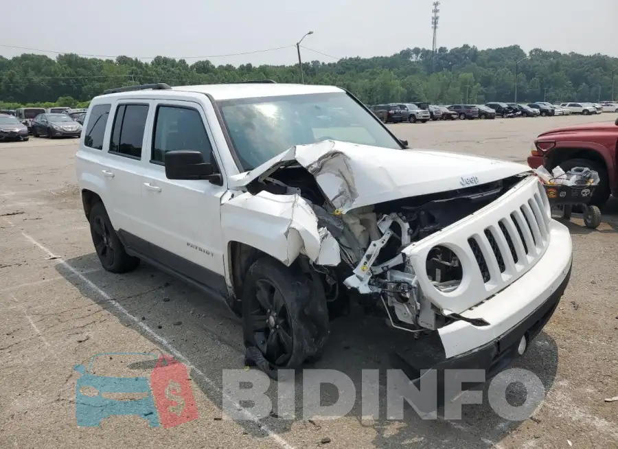 1C4NJRFBXHD174890 Photo# 4