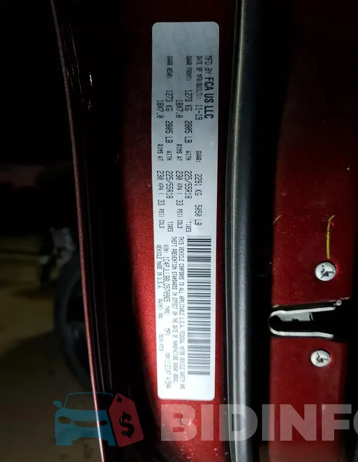 1C4PJLLB8LD570965 Photo# 13
