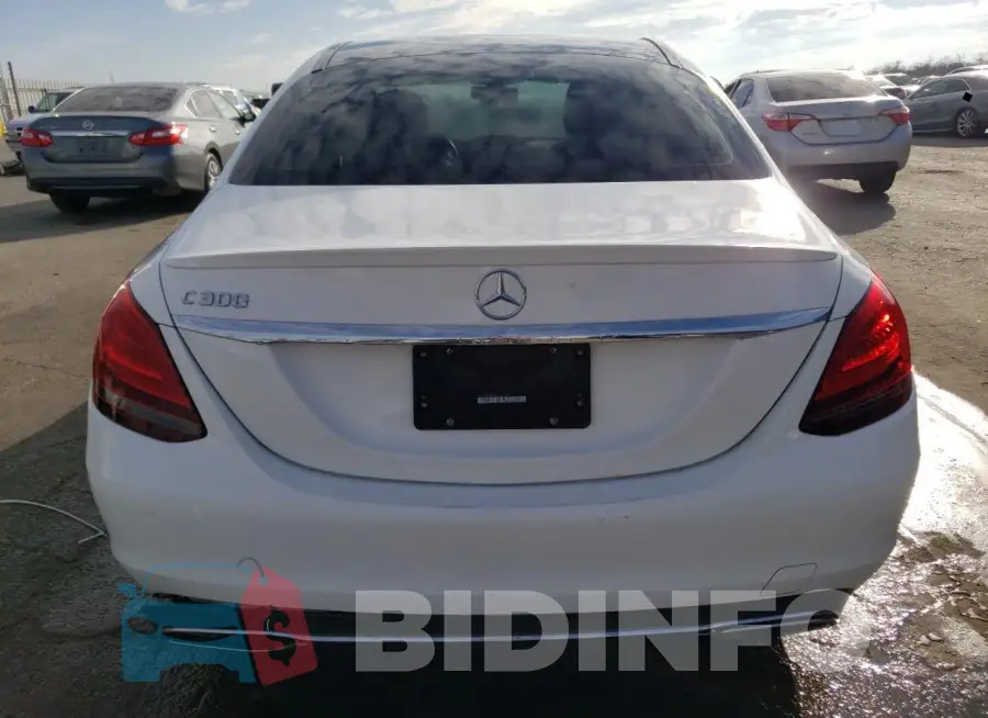 55SWF8DB7KU313181 Photo# 6