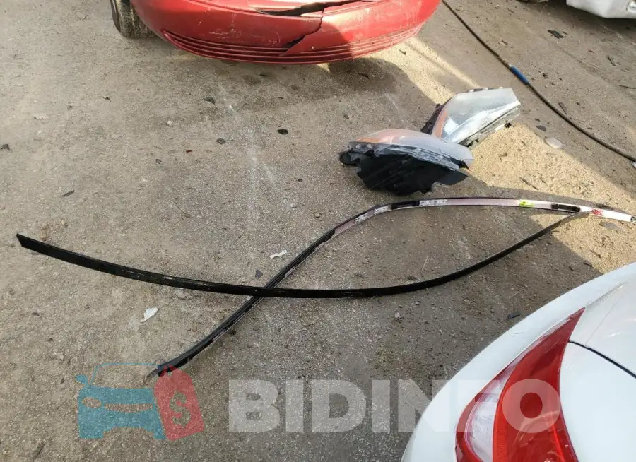 WDDSJ4EB0FN259354 Photo# 12
