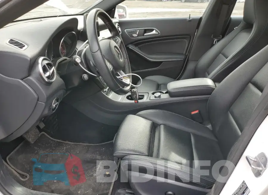 WDDSJ4EB1JN671050 Photo# 7