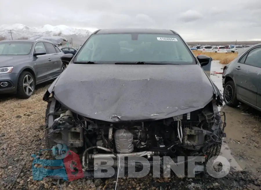 2C4RC1CG8HR627463 Photo# 5