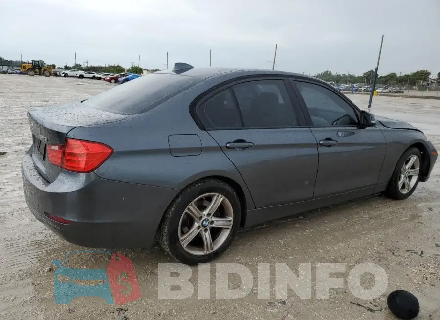 WBA3B1C50FK136501 Photo# 3