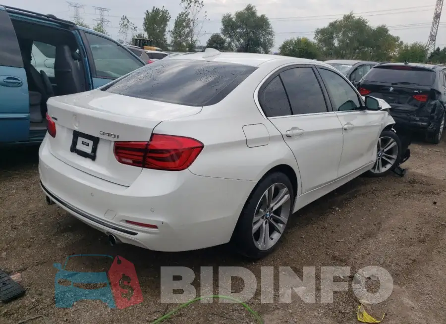 WBA8B7C58GK702575 Photo# 3