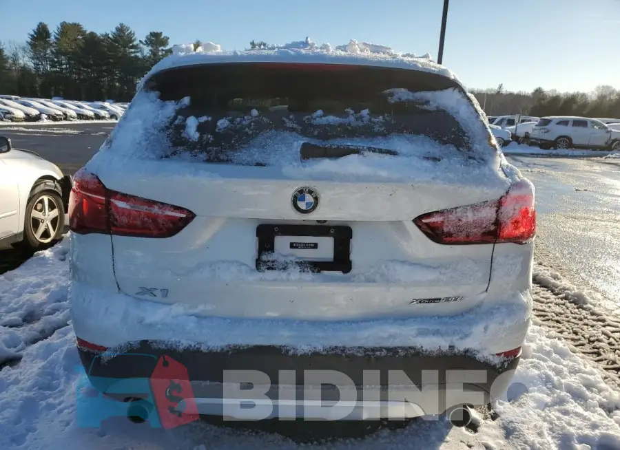WBXHT3C39J5L28896 Photo# 6
