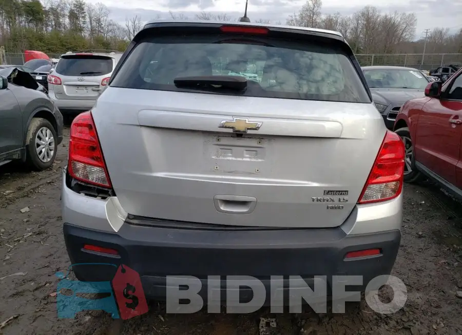 3GNCJNSB6GL227445 Photo# 6