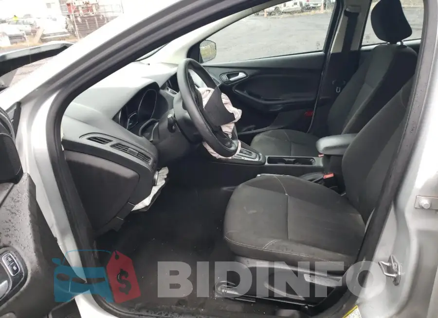 1FADP3F25GL320873 Photo# 7